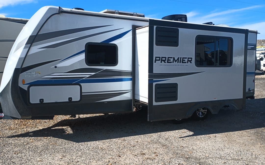 2022 Premier Ultra Lite